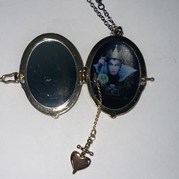 Disney and Betsey Johnson collaboration Queen of mean pendant necklace - Picture 2 of 7